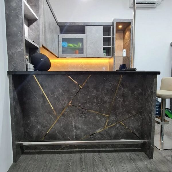 Meja Bar